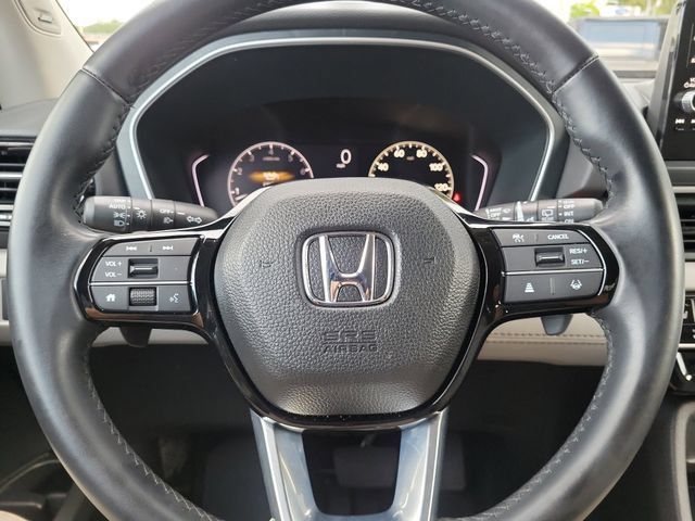 Used 2024 Honda Pilot Touring image 17