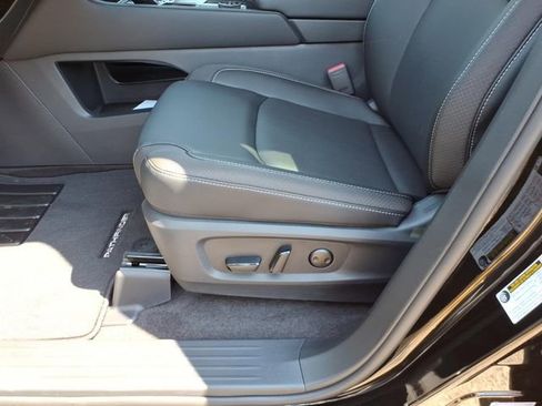 New 2026 Nissan Pathfinder SL AWD/4WD image 7