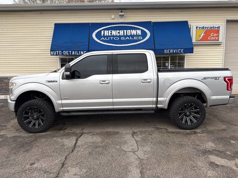 Used 2017 Ford F150 XLT w/ Equipment Group 302A Luxury AWD/4WD image 1