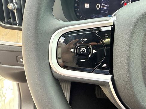 New 2026 Volvo XC60 B5 Plus w/ Climate Package image 30