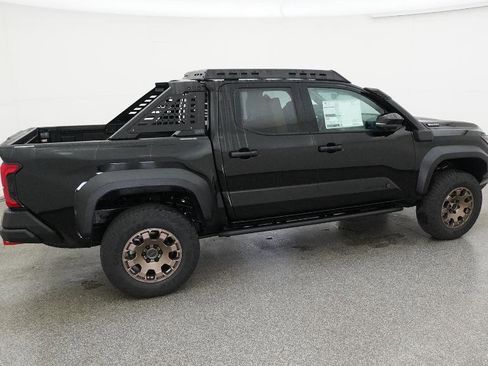 New 2025 Toyota Tacoma Trailhunter image 24