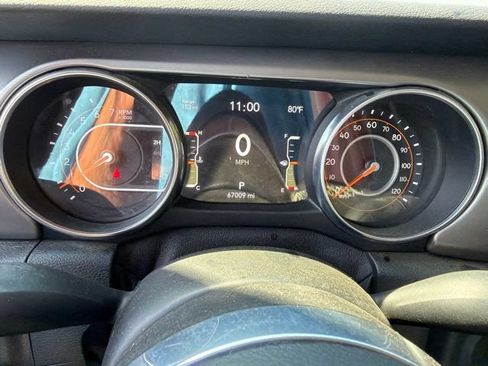 Used 2020 Jeep Gladiator Sport w/ Quick Order Package 24S AWD/4WD image 14