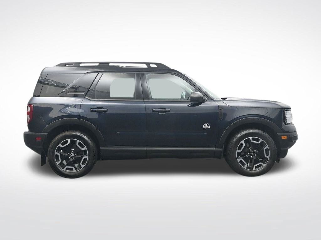 Certified 2022 Ford Bronco Sport Outer Banks w/ Tech Package AWD/4WD image 4