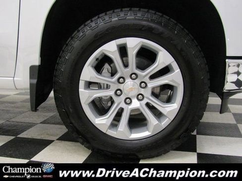 Certified 2025 Chevrolet Silverado 1500 LTZ image 3