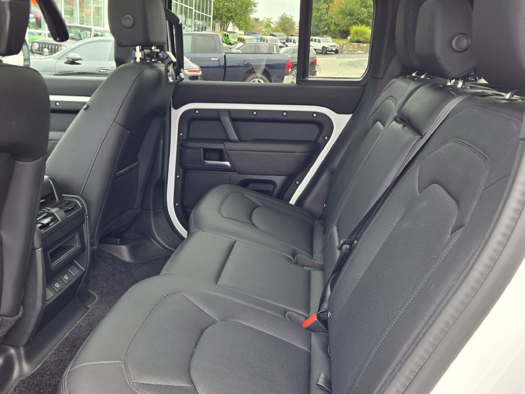 Used 2025 Land Rover Defender 110 S AWD/4WD image 19