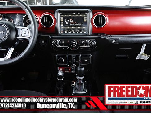 Used 2023 Jeep Gladiator Rubicon AWD/4WD image 19