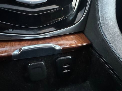 Used 2015 Cadillac Escalade ESV Luxury image 21