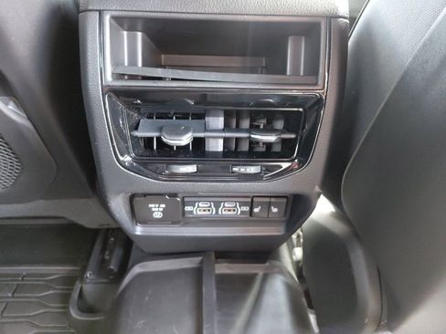 Used 2022 Jeep Grand Cherokee Trailhawk image 32