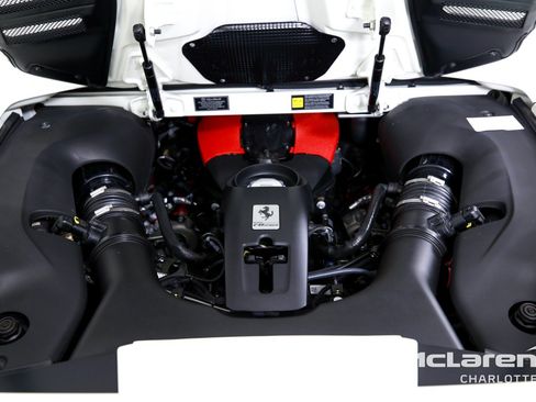 Used 2022 Ferrari F8 Tributo RWD image 28