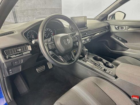 Used 2024 Honda Civic Sport image 11
