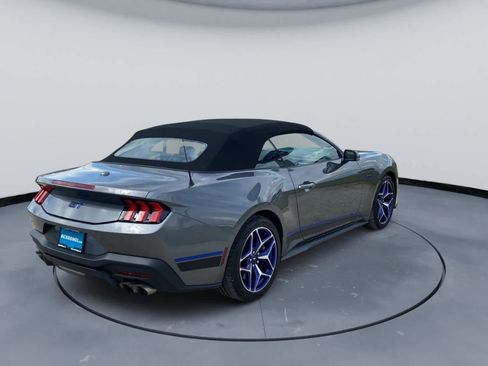 Used 2025 Ford Mustang GT Premium w/ GT Performance Package RWD image 6