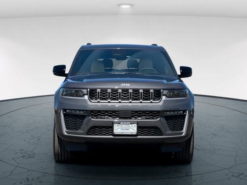 New 2026 Jeep Grand Cherokee L Limited image 10