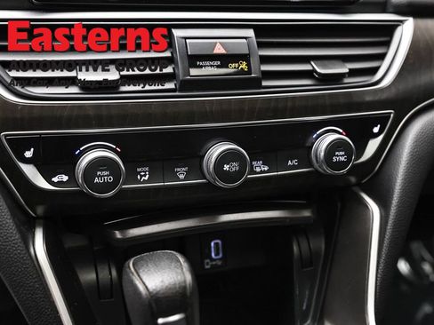 Used 2020 Honda Accord EX image 19