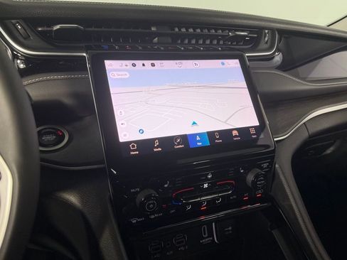 Used 2023 Jeep Grand Cherokee 4WD 4xe image 20