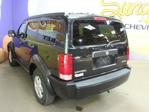 Used 2008 Dodge Nitro SXT AWD/4WD image 6