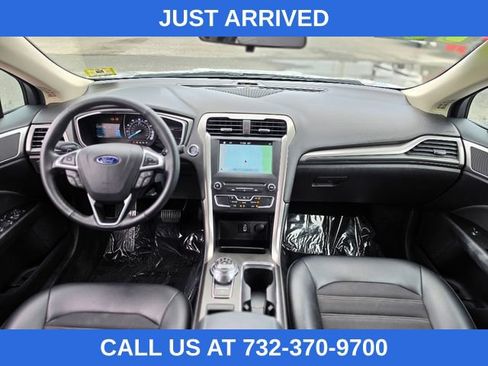 Used 2017 Ford Fusion SE w/ Equipment Group 201A FWD image 30