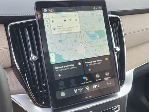 New 2026 Volvo XC90 T8 Plus image 14