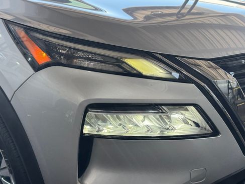 Used 2023 Nissan Rogue SV AWD/4WD image 32