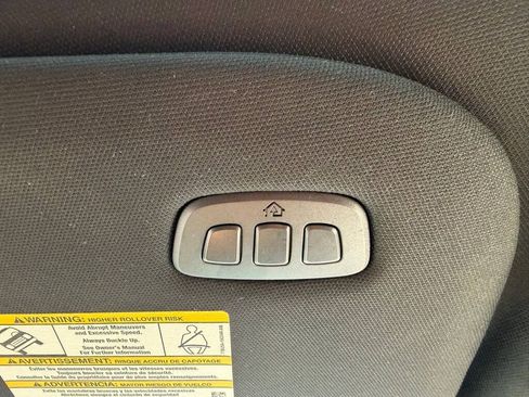 Used 2019 Ford Expedition Limited w/ Equipment Group 302A AWD/4WD image 31