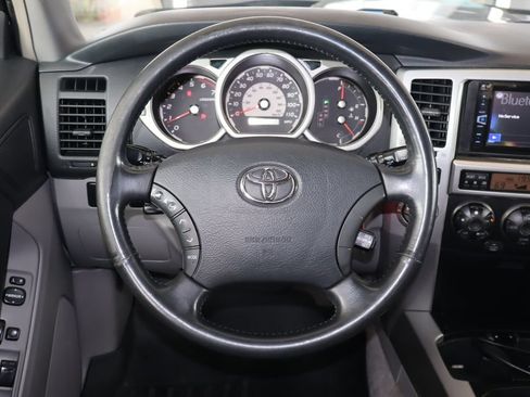 Used 2004 Toyota 4Runner Sport AWD/4WD image 19