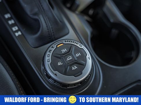 Used 2023 Ford Bronco Badlands image 28