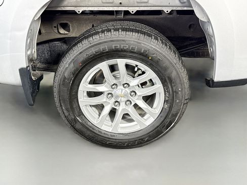 Used 2021 Chevrolet Silverado 1500 LT image 36