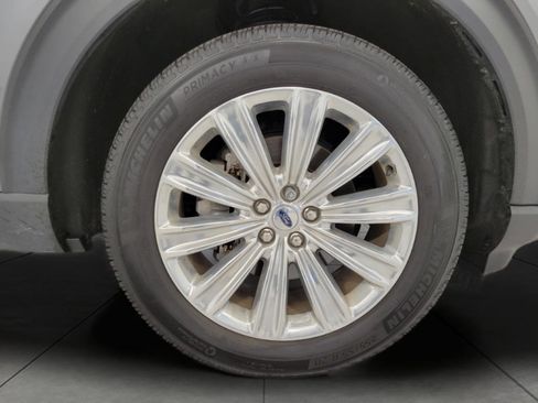 Used 2023 Ford Explorer Limited w/ Equipment Group 301A image 3