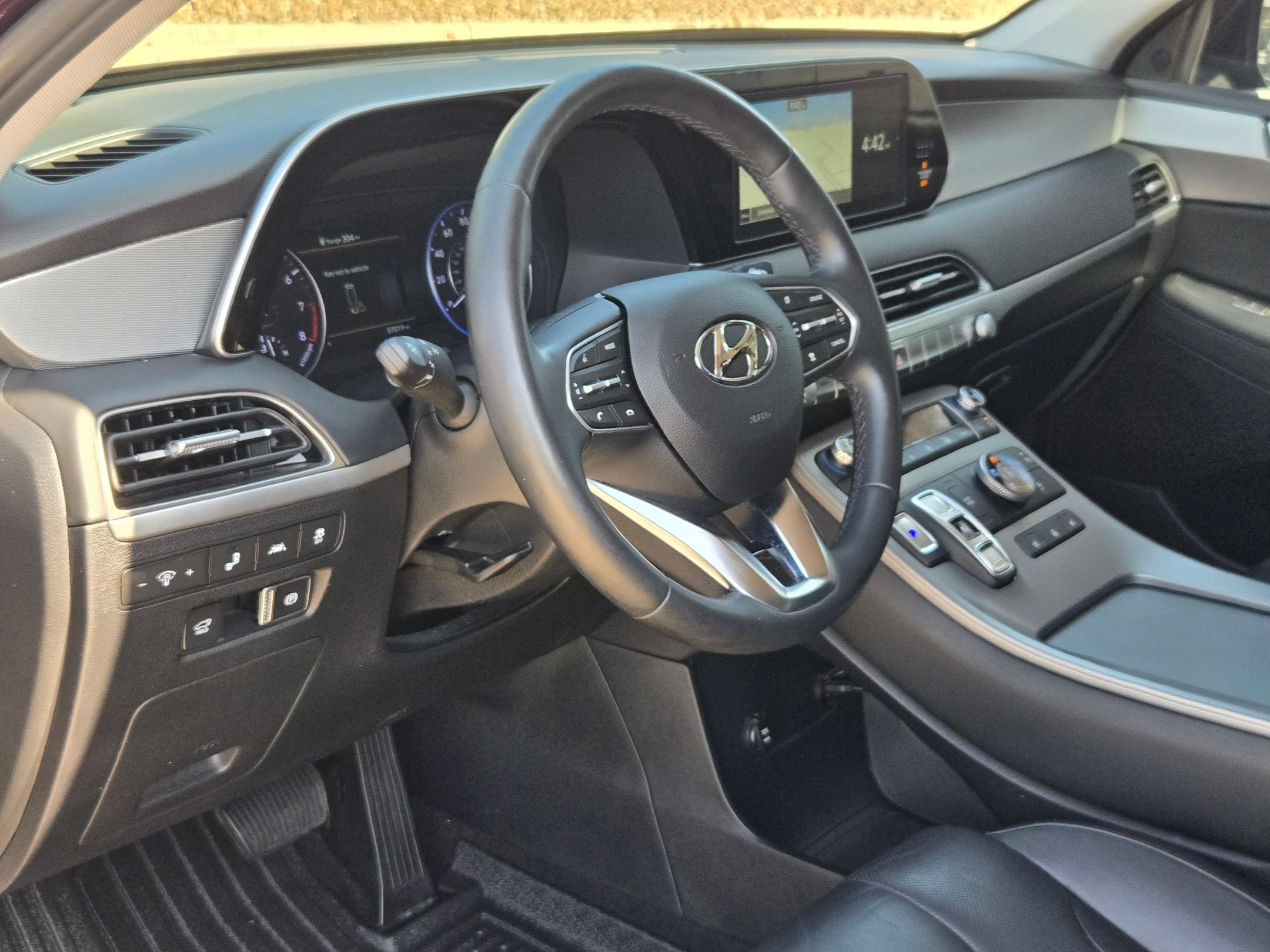 Used 2022 Hyundai Palisade SEL w/ 8P Bench Seat Package AWD/4WD image 12