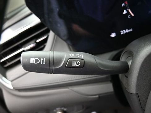 Used 2025 Buick Encore GX Preferred AWD/4WD image 28
