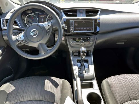 Used 2019 Nissan Sentra SV FWD image 15