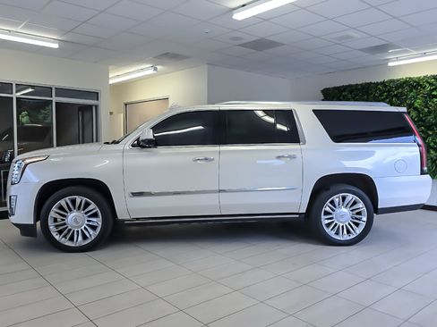 Used 2015 Cadillac Escalade ESV Platinum AWD/4WD image 7