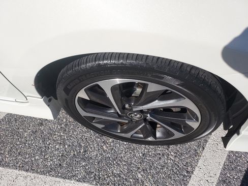 Used 2018 Toyota Corolla iM image 12