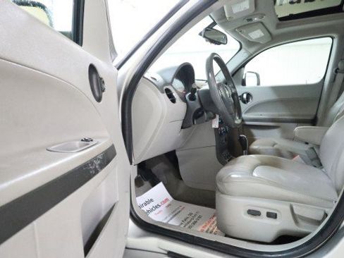 Used 2008 Chevrolet HHR LT w/ LT Preferred Equipment Group image 9
