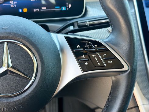 Used 2025 Mercedes-Benz CLE 300 4MATIC Cabriolet image 39