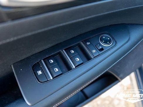 Used 2023 Kia Forte GT-Line w/ GT-Line Premium Package image 18