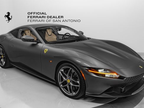 Certified 2022 Ferrari Roma image 1
