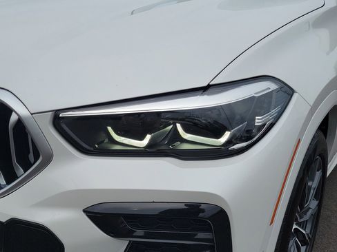Used 2023 BMW X6 xDrive40i w/ M Sport Package AWD/4WD image 10