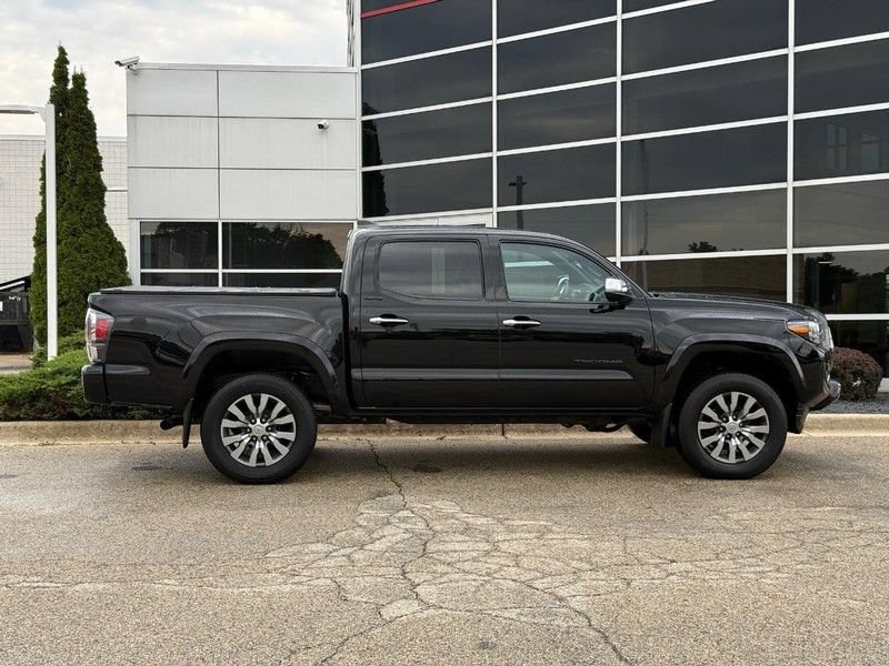 Used 2023 Toyota Tacoma Limited AWD/4WD image 2