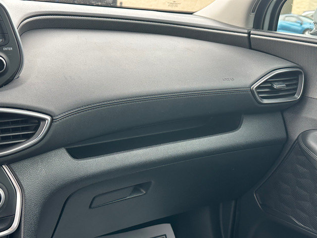 Used 2019 Hyundai Santa Fe SEL FWD image 29