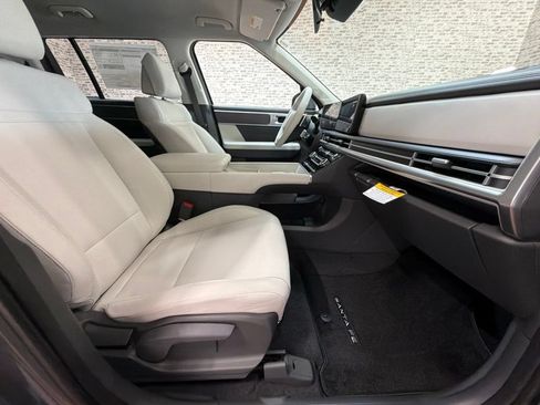 New 2027 Hyundai Santa Fe SE FWD image 12