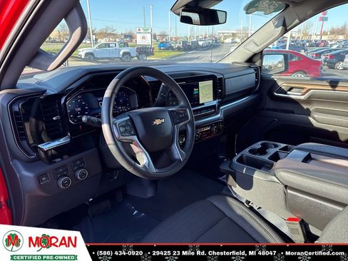 Used 2024 Chevrolet Silverado 1500 LT image 13