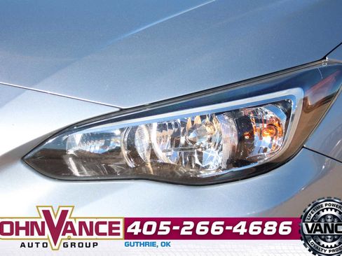 Used 2021 Subaru Crosstrek 2.5i Sport w/ Moonroof Package image 4