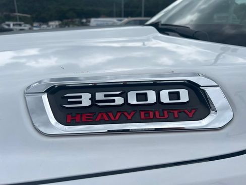 Used 2022 RAM 3500 Big Horn AWD/4WD image 8