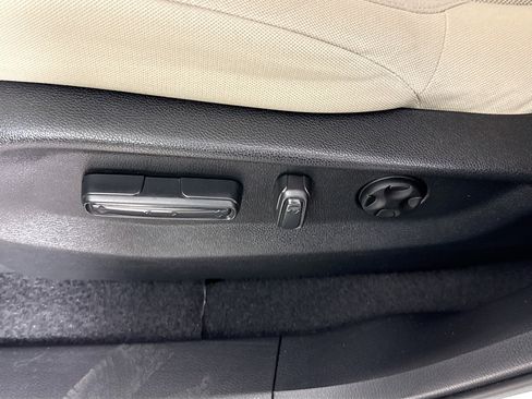 Used 2019 Honda CR-V EX image 22