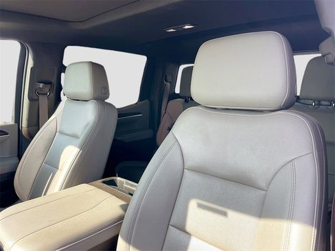 Used 2023 GMC Sierra 1500 SLT image 13