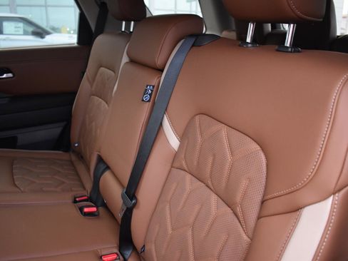 New 2026 Nissan Pathfinder Platinum image 54