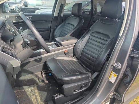 Used 2023 Ford Edge SEL w/ Convenience Package AWD/4WD image 6
