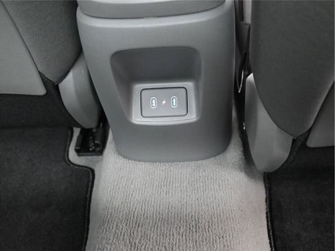 Used 2025 Hyundai Elantra Sport image 9