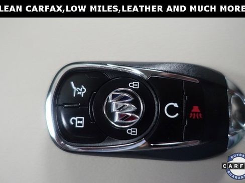 Used 2023 Buick Enclave Essence image 17