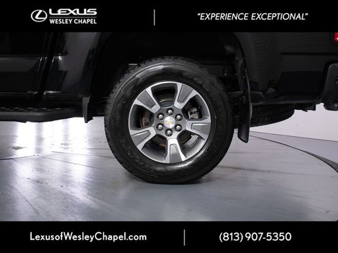 Used 2015 Chevrolet Colorado Z71 AWD/4WD image 11